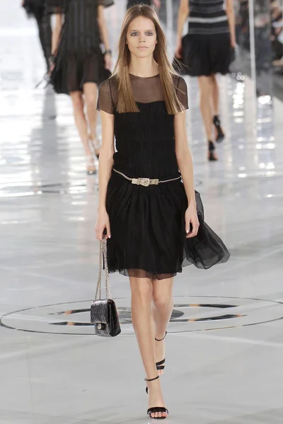 Look 62